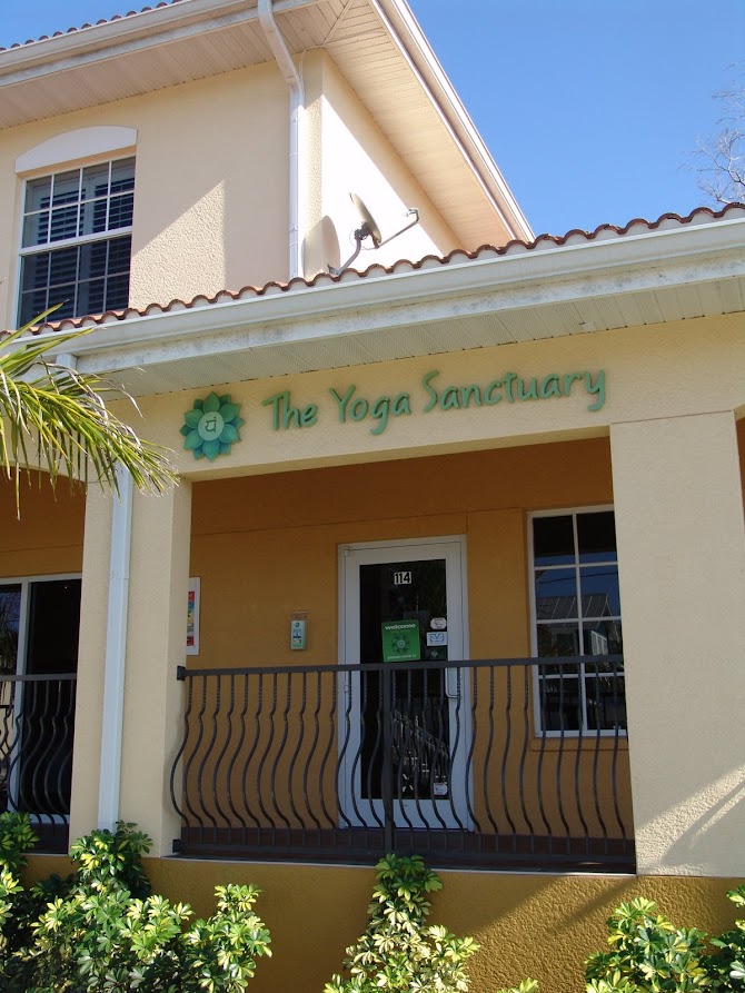 The Yoga Sanctuary's space in 2007 at 403 Sullivan Street